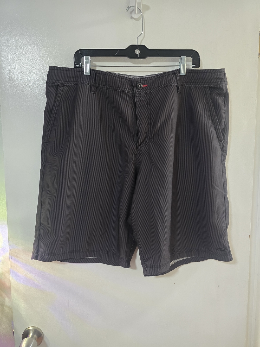 O’Neill Men’s Size 40 Hybrid Shorts Gray Striped Surf Swim Casual Chino